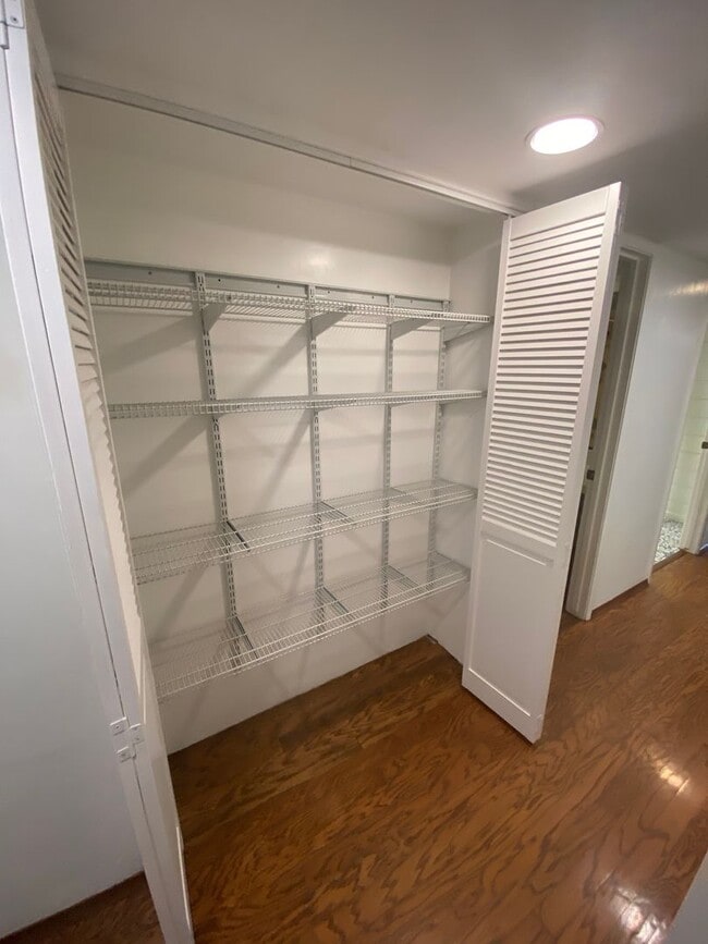 Building Photo - Charming 2-Bedroom, 2-Bathroom Townhome with Loft With Solar!