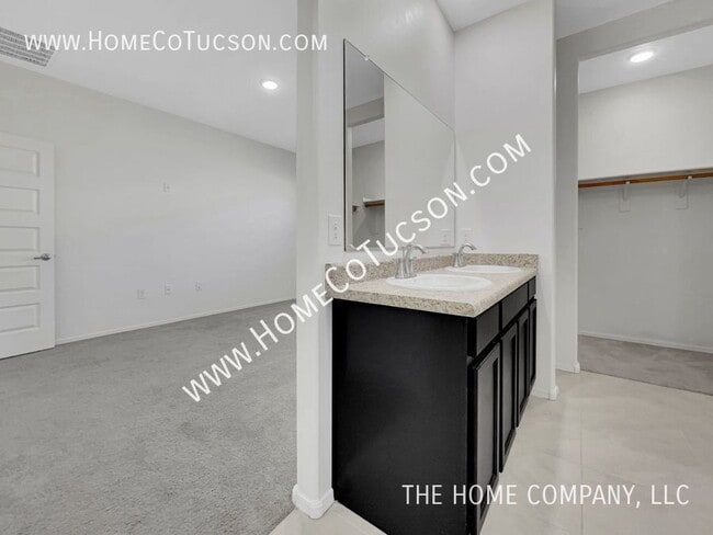 Building Photo - 7137 S Draper Rd