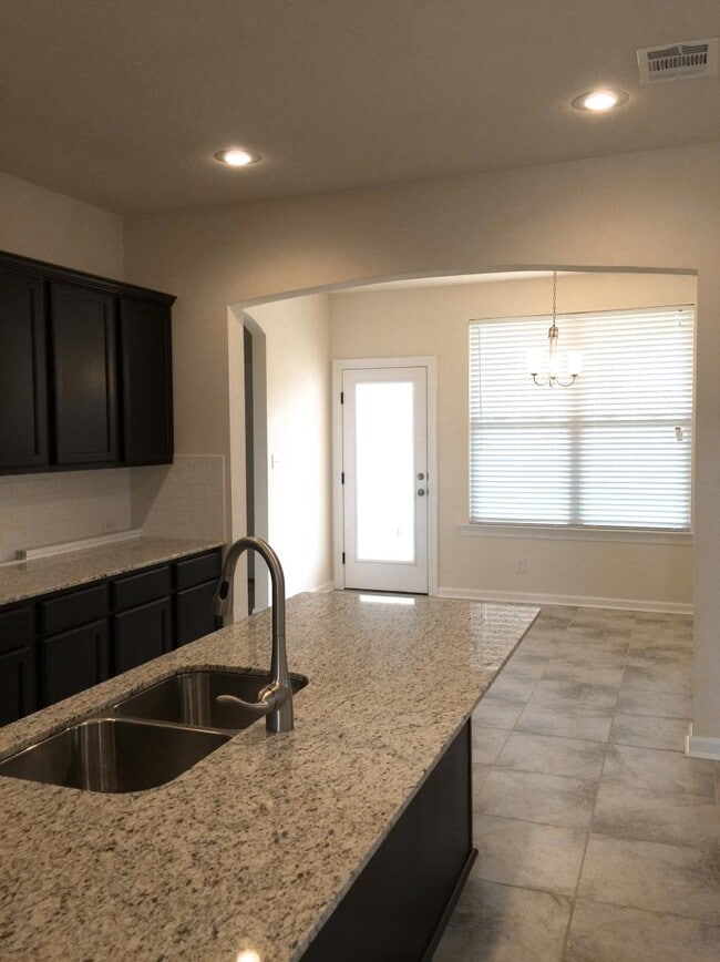 Building Photo - 7721 W Pelican Lks Ave