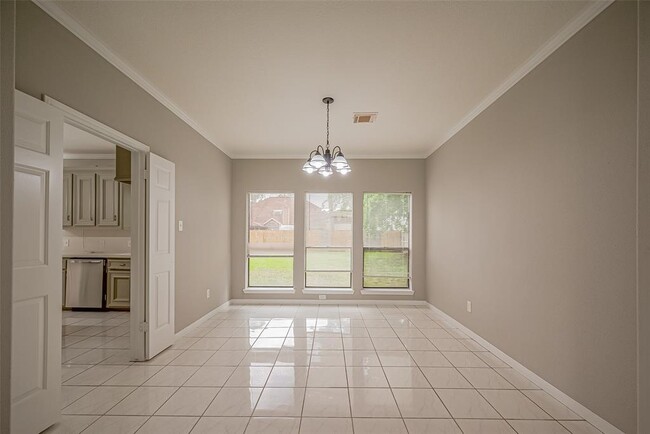 Building Photo - 215 Wood Cir Ln