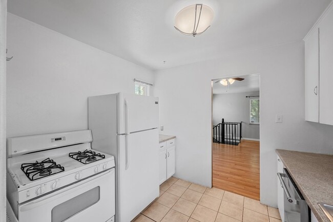 Building Photo - Great Platt Park two bed / two bath for rent
