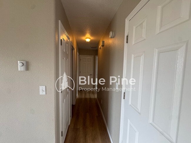 Building Photo - 3535 Spring Creek Dr
