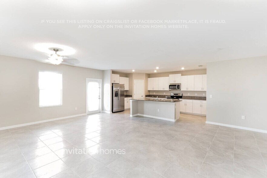 Building Photo - 2231 Jungle Dr