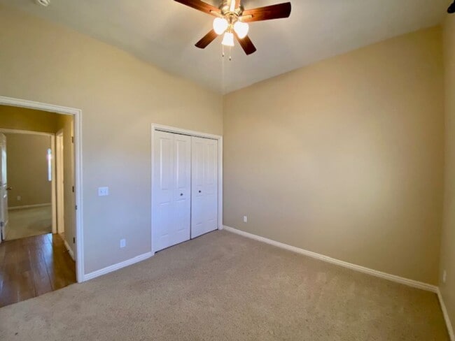 Building Photo - 394 N 2720 E