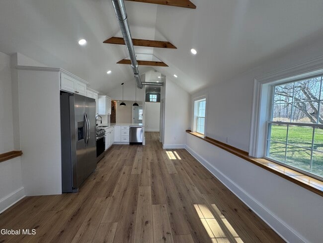 Building Photo - 675 Mac Elroy Rd