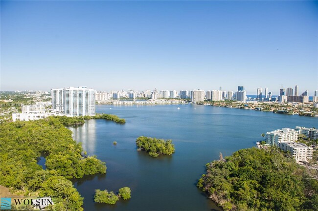 Building Photo - 16385 Biscayne Blvd