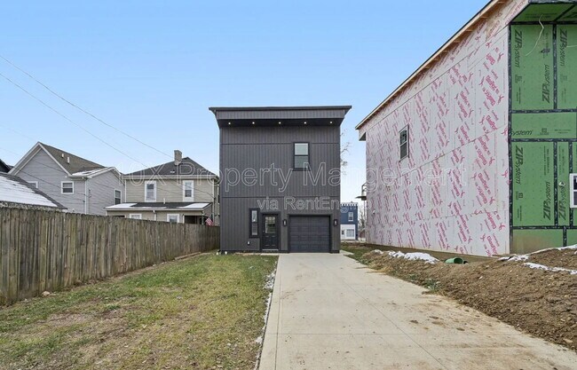 Building Photo - 92 E Innis Ave