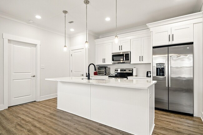 Building Photo - 228 Speckled Trout Ln N