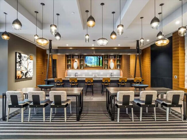 Building Photo - 11911 Freedom Dr