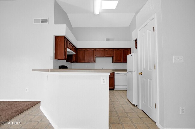 Building Photo - 12701 Tierra Monje Ln
