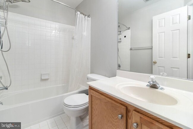 Building Photo - 42754 Montevista Square