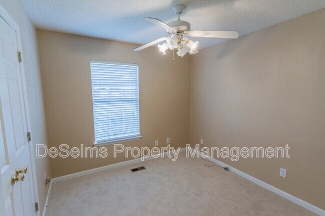 Building Photo - 1009 Norwood Ct