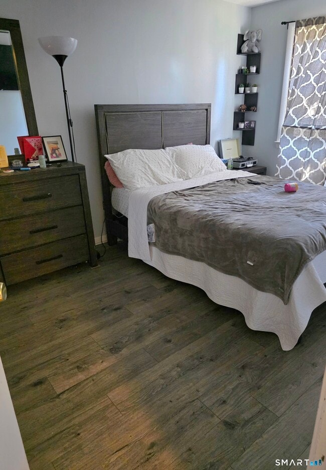 Building Photo - 49 Hillwood Ln