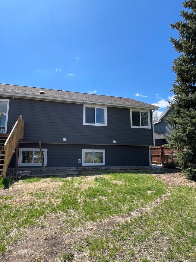 Building Photo - * LIMITED-TIME: $750 Move-In Credit * 4 Bedroom, 2 Bath Home for Rent
