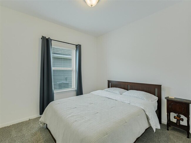 Building Photo - 6802 Tiznow Ln