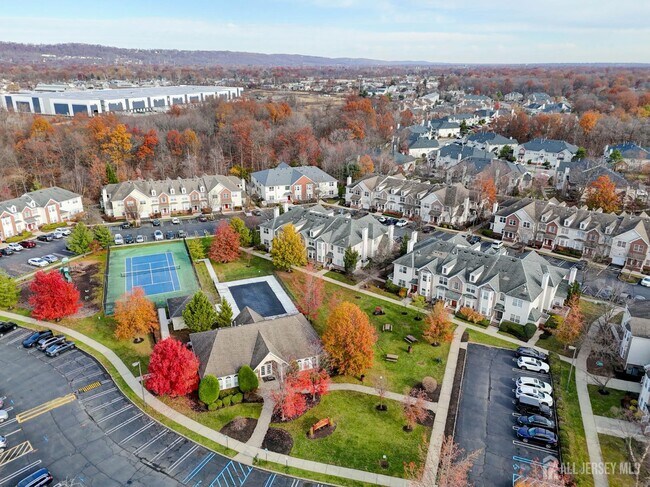 Building Photo - 100 Forest Dr