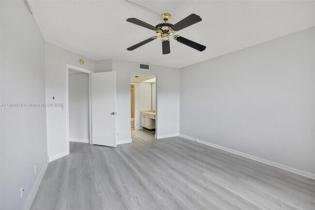Building Photo - 701 SW 128th Ave