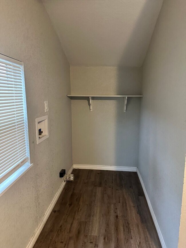 Building Photo - Great Home Located in the Lawton Heights Area! Pets Negotiable with Owner Approval!