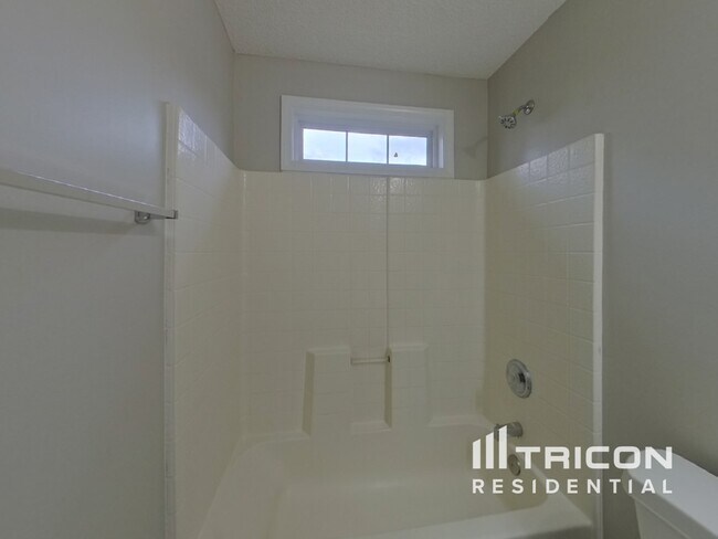 Building Photo - 476 Haven Ridge Dr