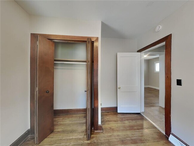 Building Photo - 3820 Jackson St NE