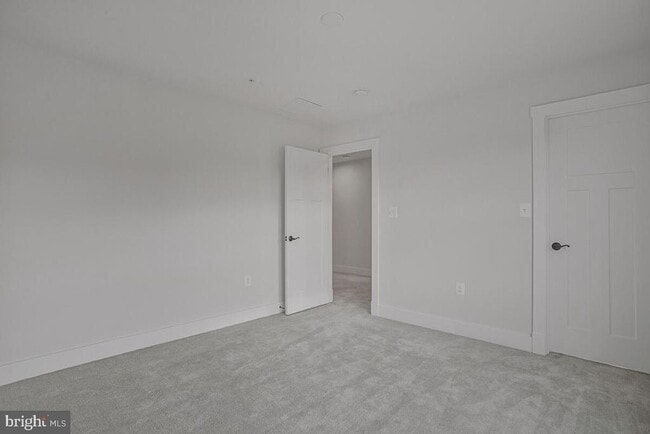 Building Photo - 408 Kosmill Dr