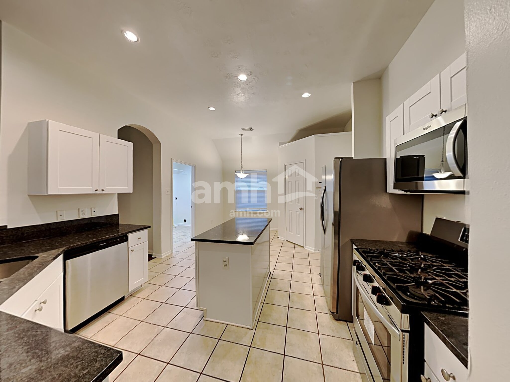 Building Photo - 15207 Henderson Point Dr