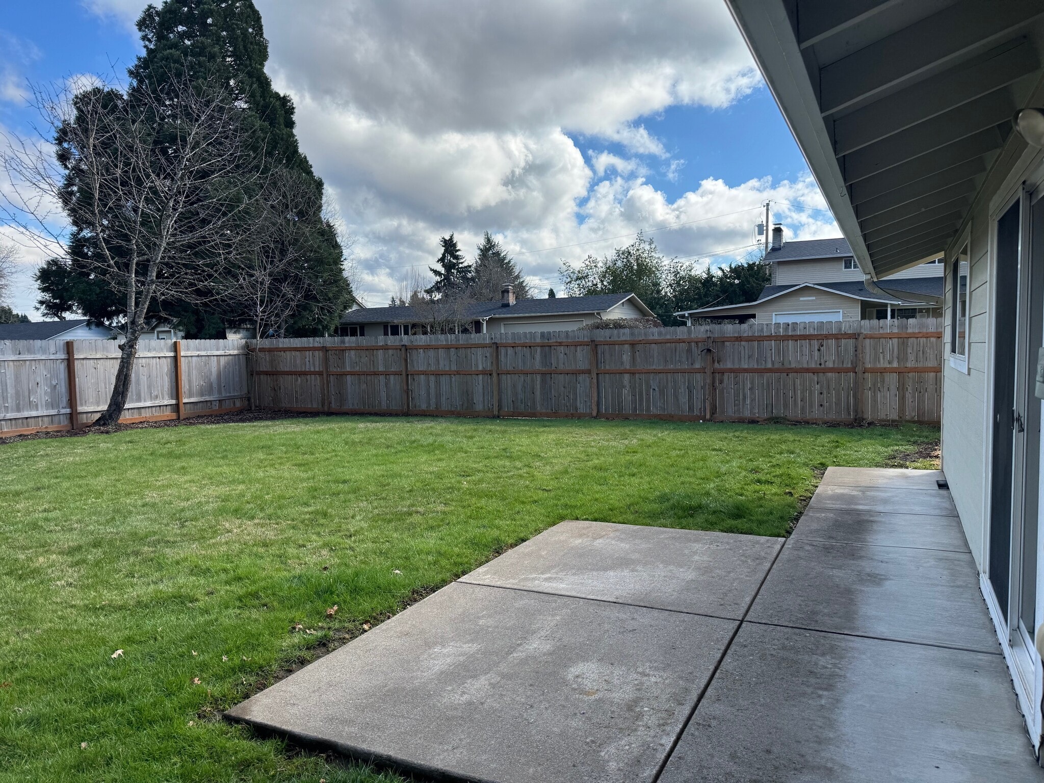 Building Photo - 3945 Shannon St