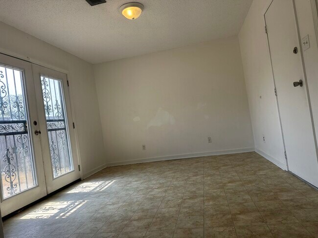Building Photo - 7078 Prather St