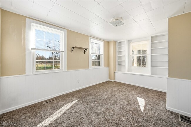 Building Photo - 12192 Leffingwell Rd