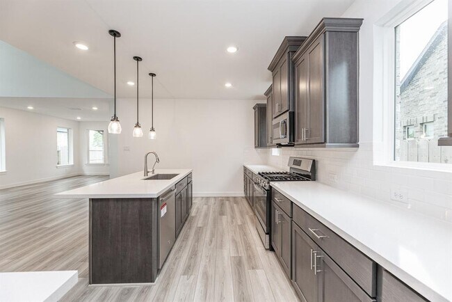 Building Photo - 21659 Lampeter River Ln
