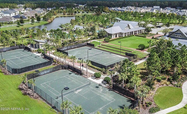 Building Photo - 101 Silkgrass Pl