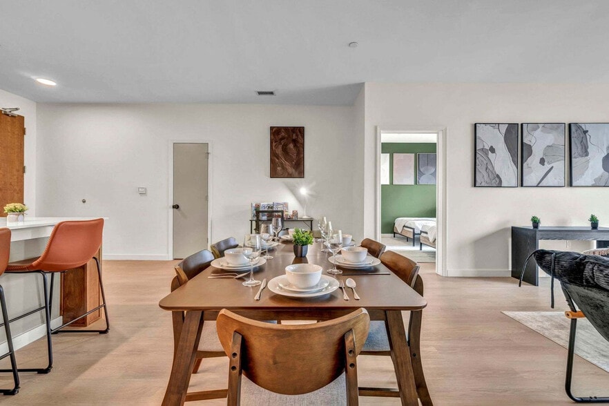 Building Photo - 2189 Cornell Rd