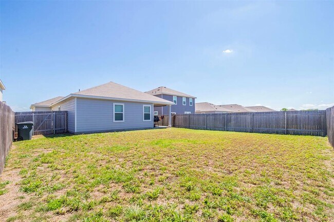 Building Photo - 298 Shiro Dr