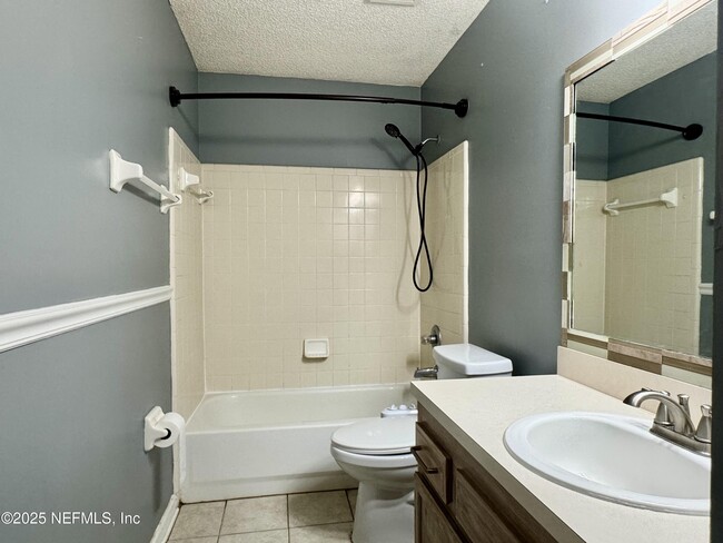 Building Photo - 11471 Mandarin Glen Cir W