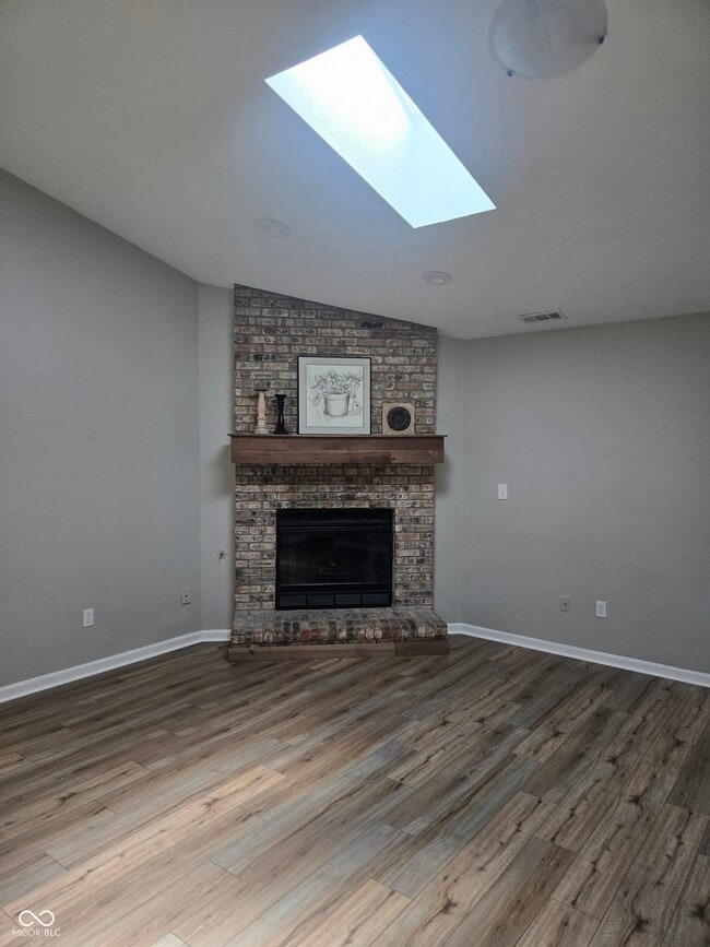 Building Photo - 5565 Allison Way