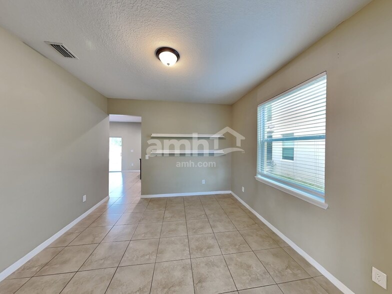 Building Photo - 5654 Aaron Ct