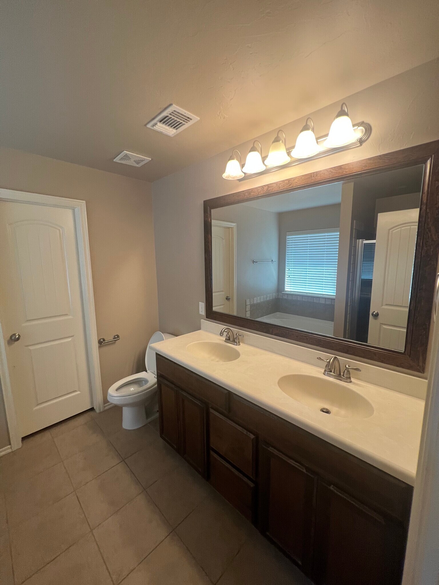 Building Photo - 18509 Agua Dr