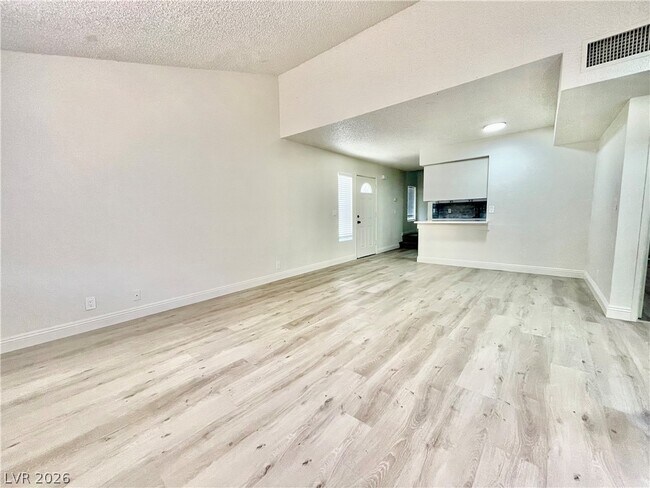 Building Photo - 5187 Greene Ln