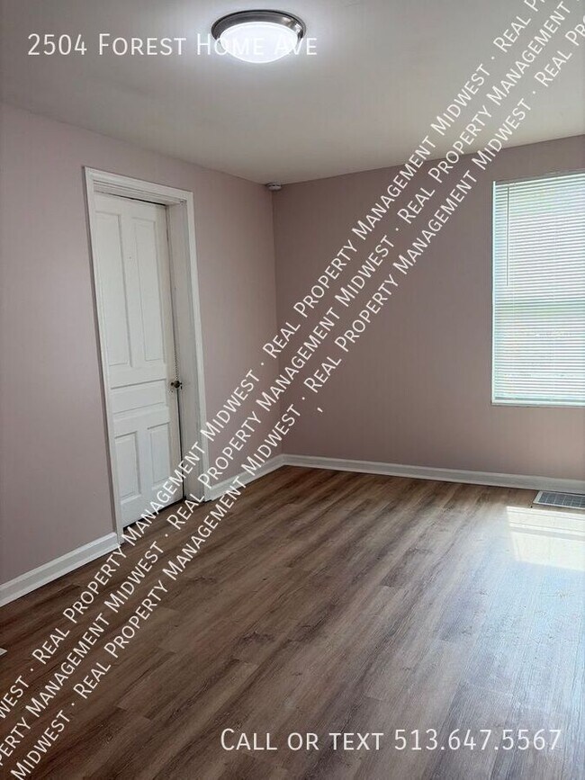 Building Photo - 2504 Forest Home Ave