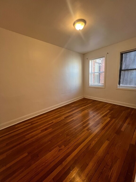 Building Photo - 10 Yeamans St