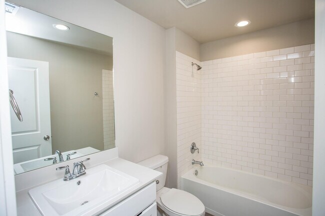 Building Photo - 4717 126th St