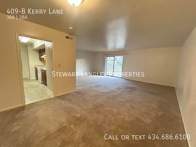 Building Photo - 409 Kerry Ln