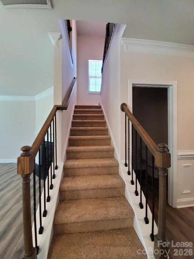 Building Photo - 3013 Lydney Cir