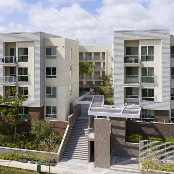 Building Photo - 12655 Bluff Creek Dr