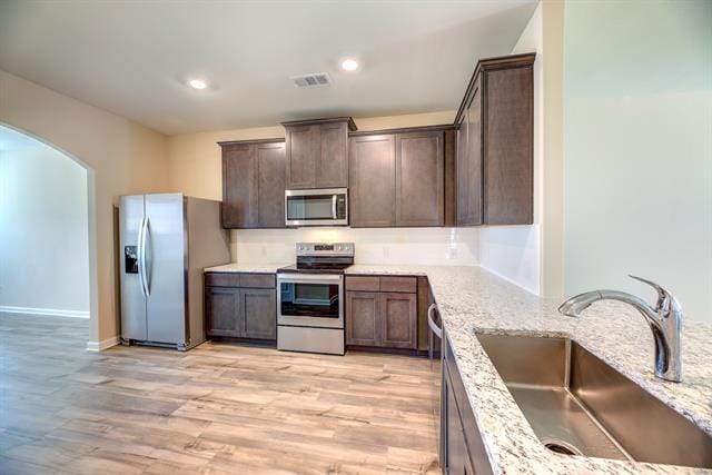 Building Photo - 1717 Cotton Blossom Ln