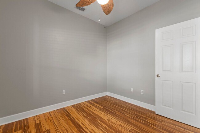 Building Photo - Updated Home in Tampa Heights