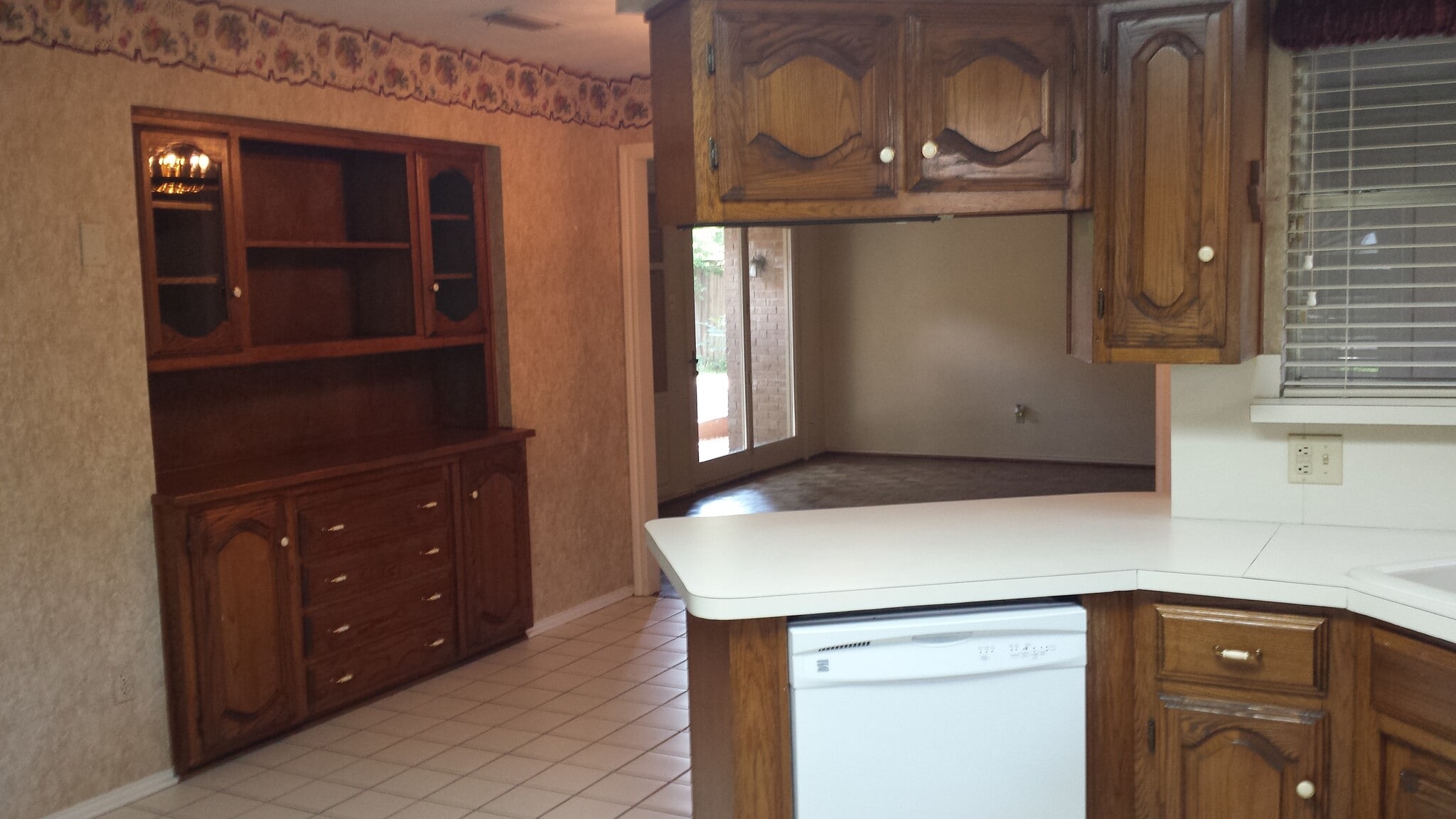 Building Photo - 2304 Canyon Valley Trl