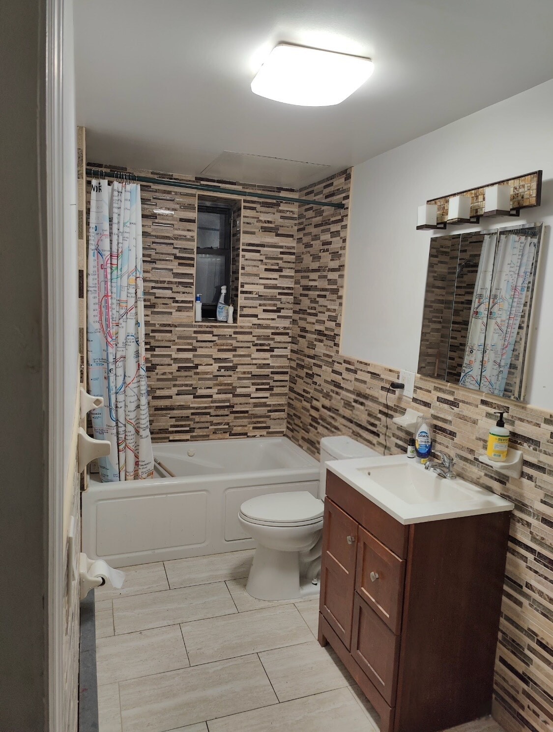 Building Photo - 2128 Newtown Ave