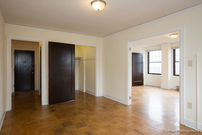 Building Photo - 1305 NE 43rd St