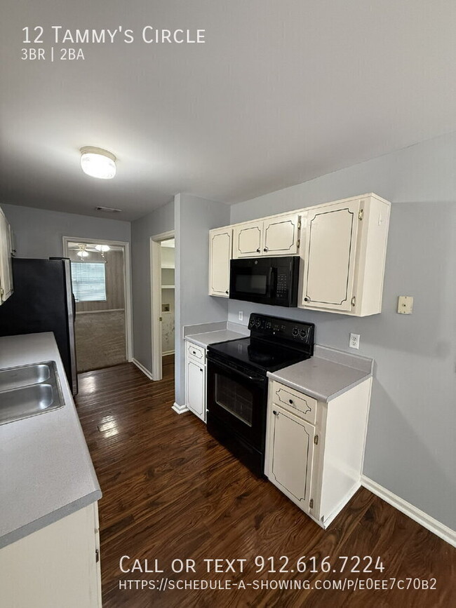 Building Photo - 12 Tammy's Cir